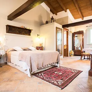 Antico Casale Bed & Breakfast